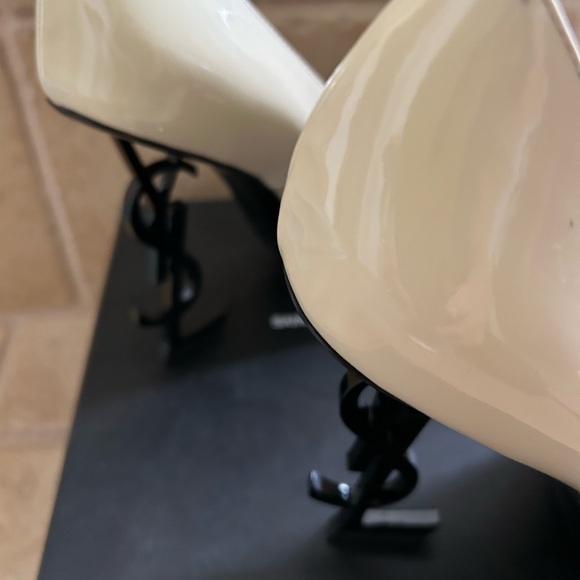 YSL high hill pumps ivory in original box and dust bags . 4 inch hills - Picture 4 of 9